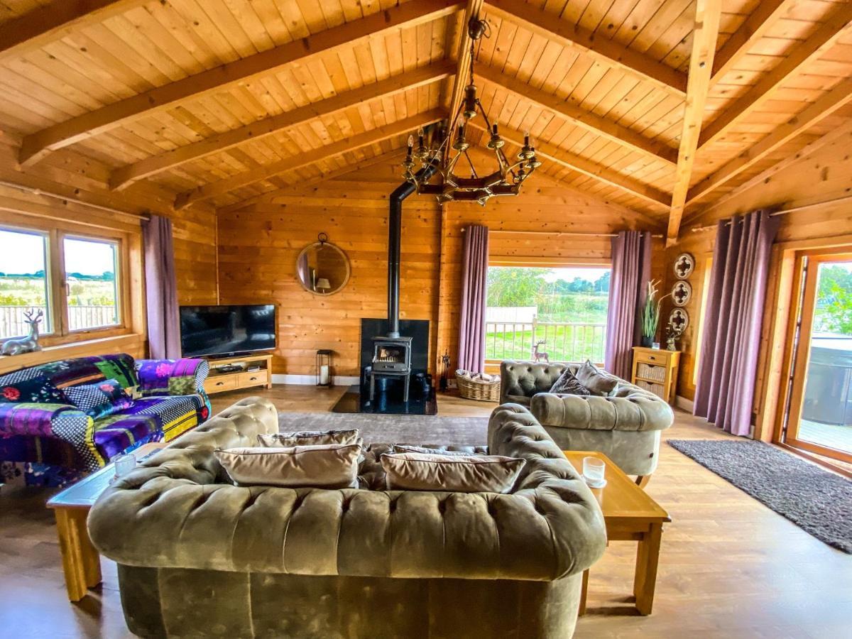 Beautiful 3-Bed Luxury Private Lodge In ยอร์ค ภายนอก รูปภาพ